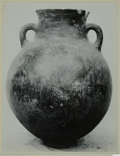 Red Polished I two-handled jar from the Vrysi tou Barba tombs at Lapithos