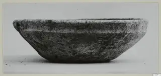 Hand-made bowl of Plain White ware from Enkomi, side view
