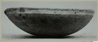 Plain White Wheel-made bowl from Enkomi, seen from the side