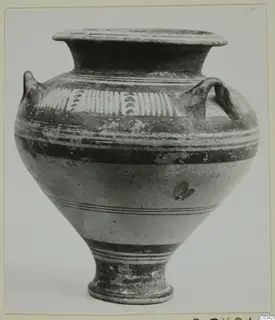 Levanto-Helladic Ware bowl-jar from Enkomi, with painted bands and white strokes on the shoulder