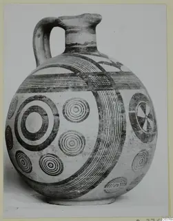 Bichrome IV jug from the Cyprus Museum, with concentric circle and banded painted decoration