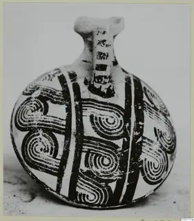 Pottery vessel, White Painted VI, with black spiral and band decoration and a tall vertical handle