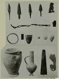 Mounted photograph of finds from Ayios Iakovos: bronze blades and a small animal figure, a ring, a jar and a jug with a handle.