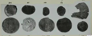 Flat disc-shaped small finds with incised circle patterns, in two rows on a mounted card with handwritten numbers