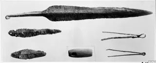 Bronze blades, tongs and a stone bead from Ayios Iakovos Tomb 10 A