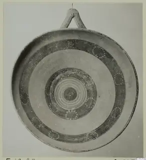 Bowl-jar of Levanto-Helladic Ware from Enkomi, seen from above, with a single loop handle at the rim