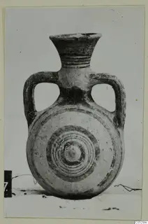 Pottery Bichrome III two-handled vessel with concentric painted circles, from Lapithos