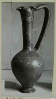 Jug with a trefoil mouth, single strap handle and ring foot, from Amathus tombs 10–26.