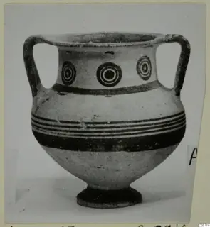 Two-handled pot with concentric-ring motifs and dark painted bands, White Painted III-1, from Amathus