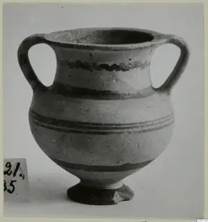 White Painted I amphora with two handles and dark painted bands