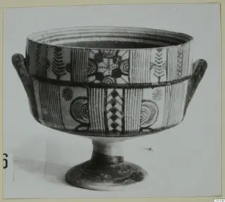 Pottery Bichrome IV, Plate - Jug: a footed bowl with two side handles and painted bands