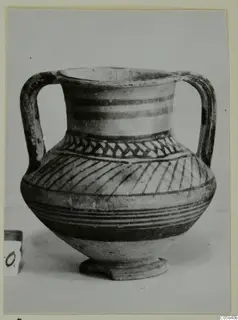 Two-handled vessel, Pottery Bichrome V, with painted bands and diagonal strokes on its body