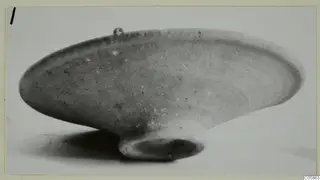Cypro-Hell.I bowl, a shallow bowl with a wide body and ring base, photographed from the side