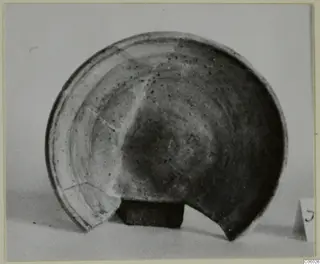 Pottery Bichrome V bowl, a broken fragment with concentric bands on its interior surface
