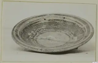 Pottery Bichrome V bowl from Idalion, seen from the side