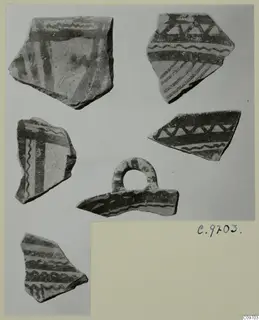 Lev. Hell. sherds: six painted pottery fragments with bands, wavy lines and triangles, one with a loop handle