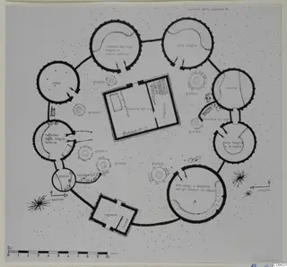 Plan of a Musgum farm at Lake Tchad, with circular huts around a central rectangular building
