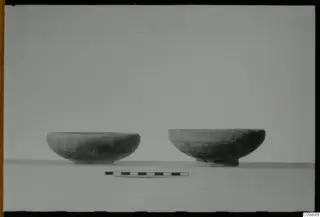 Two pottery bowls from Ajii Omologitades, Politiko and Limassol Oasis, side by side with a scale bar in front