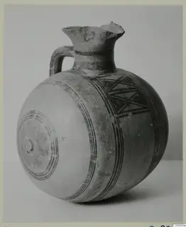 Pottery Bichrome II jug with a globular body, dark painted bands and a zigzag panel
