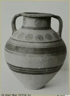 White Painted IV pottery jar with two handles and concentric circle motifs
