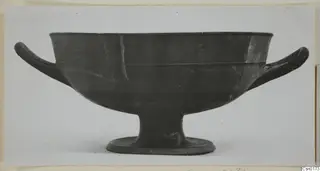 Pottery Black Glazed Ware, Type 2: a black-glazed two-handled footed bowl, side view