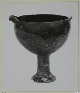 Footed pottery bowl with two small lugs at the rim, Pottery Red Polished I from Vounous
