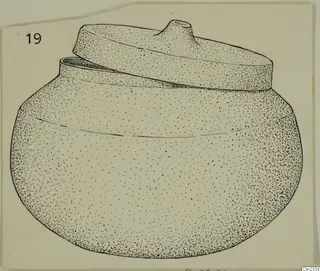 Ink drawing of a lead pyxis from Marion, round body with a knobbed lid