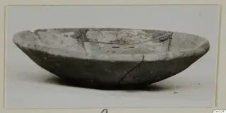 Shallow bowl, Pottery Plain White IV-V, from Idalion, seen from the side