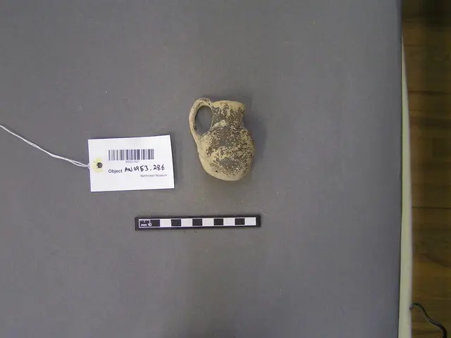 Black Polished juglet, Middle Bronze Age III Cypriot