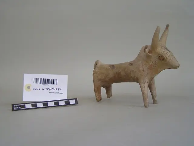 Base Ring dappled bull figurine, Late Bronze Age II Cypriot statue