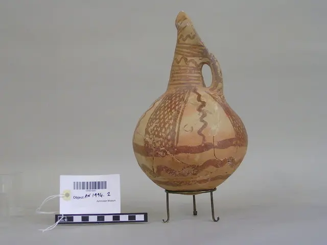 White Painted Flagon, Middle Bronze Age I Cypriot bottle