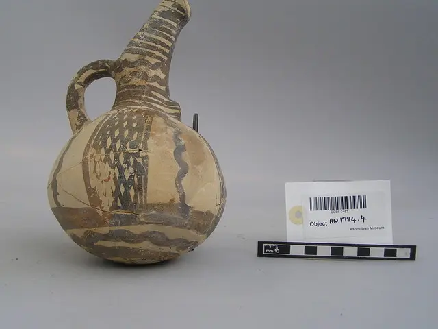 White Painted gourd juglet with cutaway spout, Middle Bronze Age I Cypriot