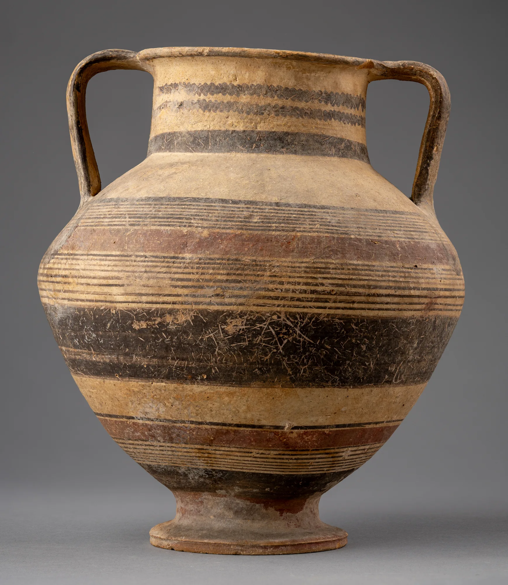 Bichrome Amphora on a Pedestal Foot with Wavy Lines on the Neck, Archaic I Cypriot jar