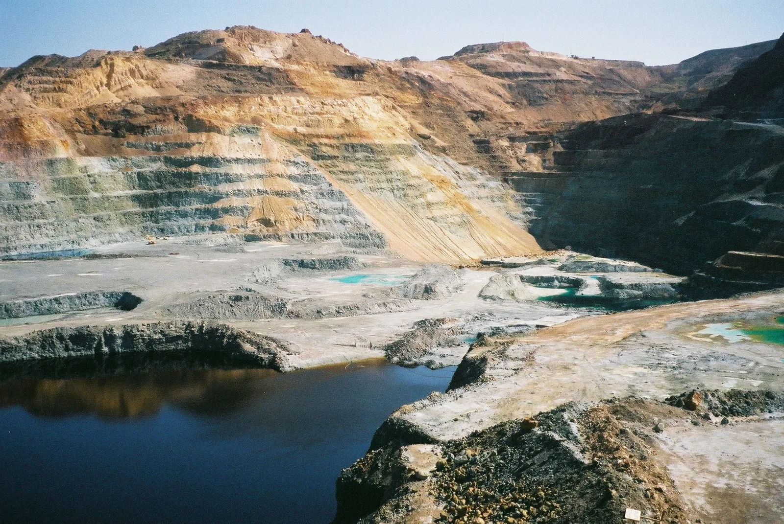 The modern open-pit copper mine at Skouriotissa in the Troodos foothills. Photo: MeanStreets, public domain, via Wikimedia Commons