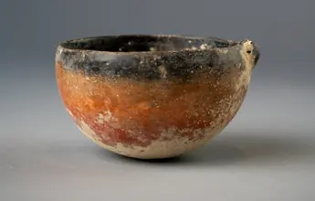 Black-topped Red Polished Bowl with Pierced Knob Lug