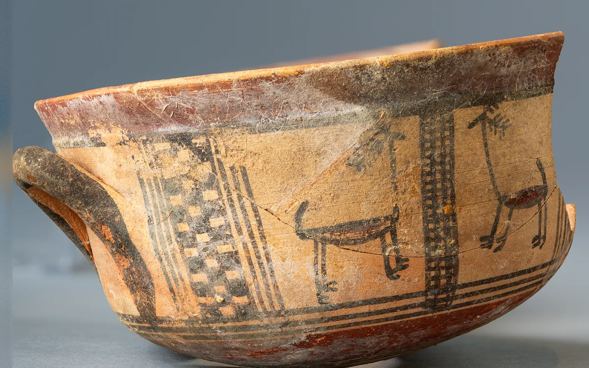 Bichrome Skyphos with Stags in Metopes