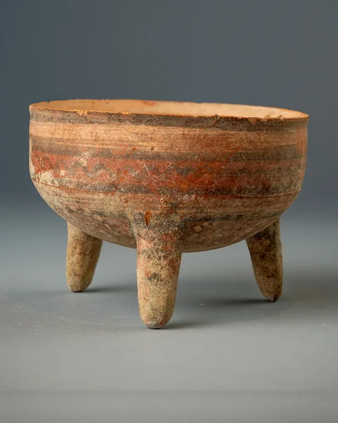 Bichrome Tripod Bowl with Painted Bands