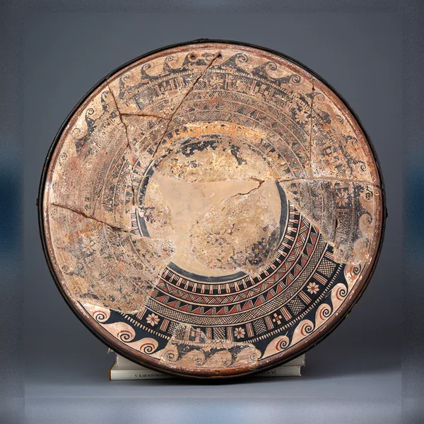 Large Bichrome Plate from Salamis with a Wave Band and Rosette Metopes