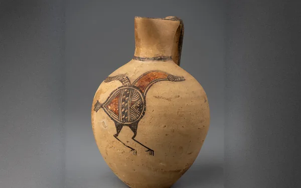 Bichrome IV Trefoil Jug with a Striding Bird