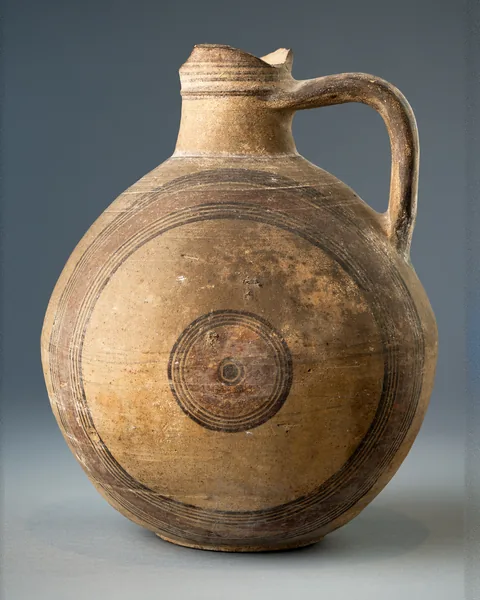 Globular Jug with a Vertical Circle System, Bichrome IV or White Painted IV