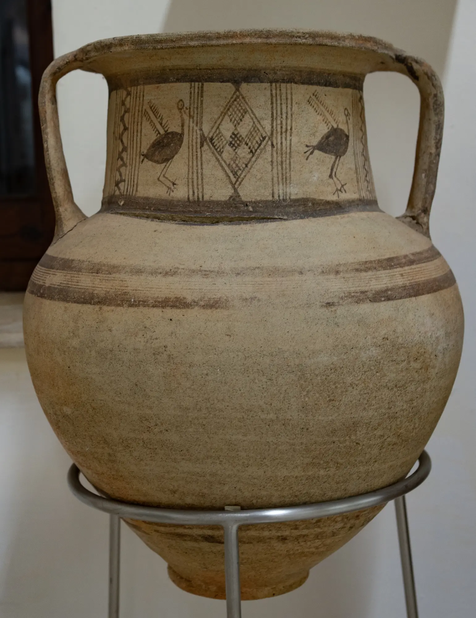 Free Field White Painted Jar, Archaic I Cypriot