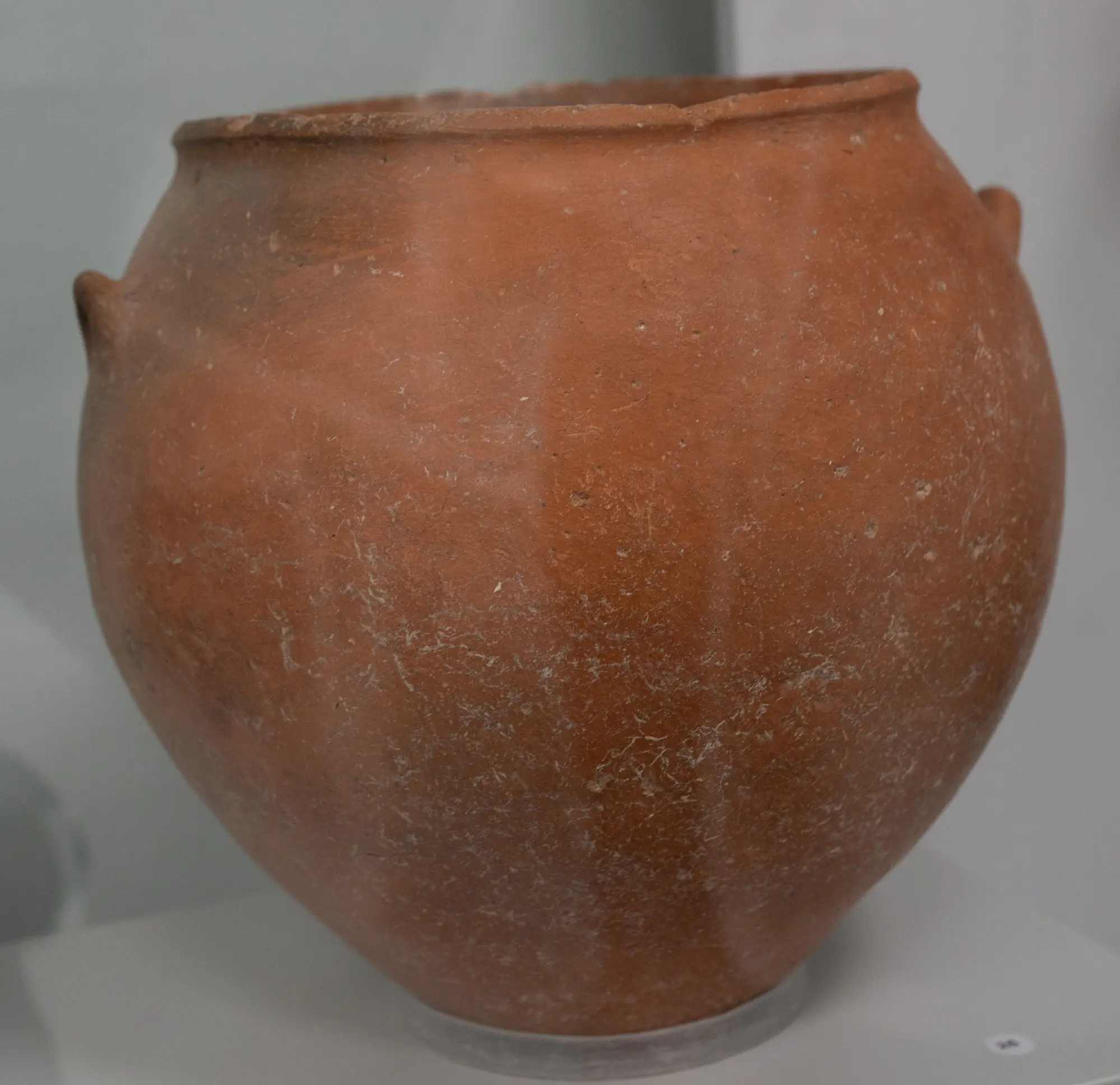 Red polished jar, Early Bronze Age II Cypriot