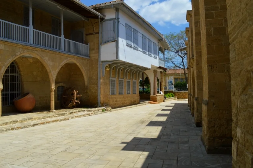 Autocephalous Church of Cyprus v. Goldberg: The Kanakaria Case in the American Courts