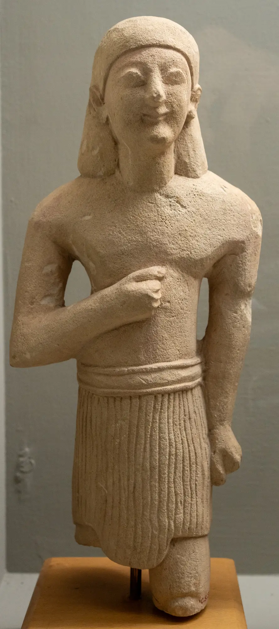 Limestone statue, Archaic I Cypriot