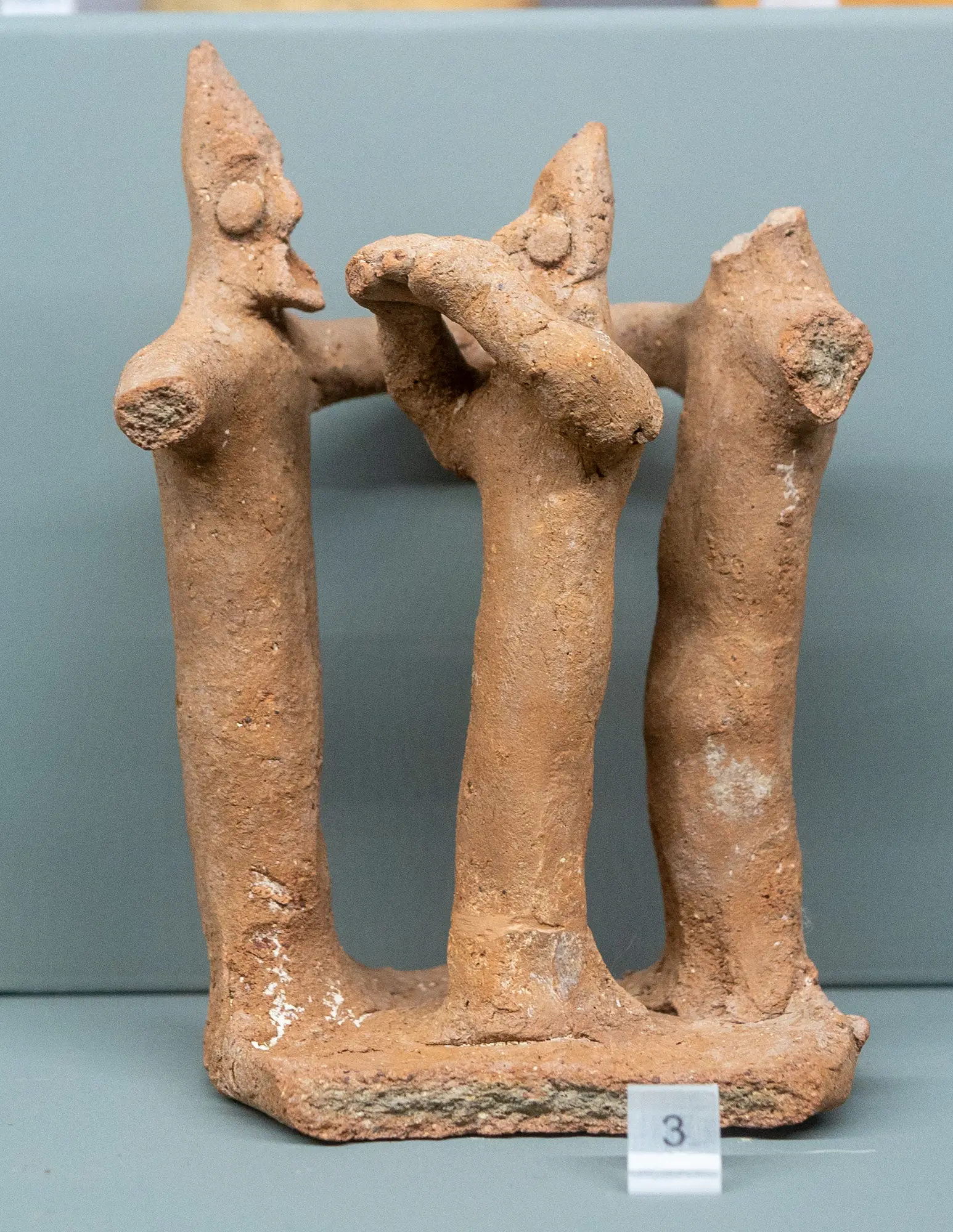 Terracotta Dance Group, Geometric Cypriot statue