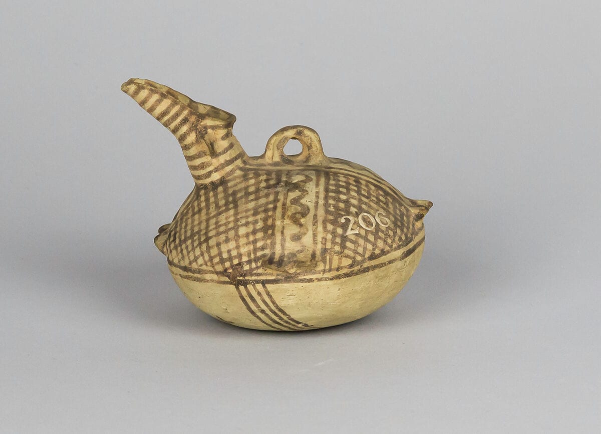 Askos, Middle Bronze Age II Cypriot complex vessel