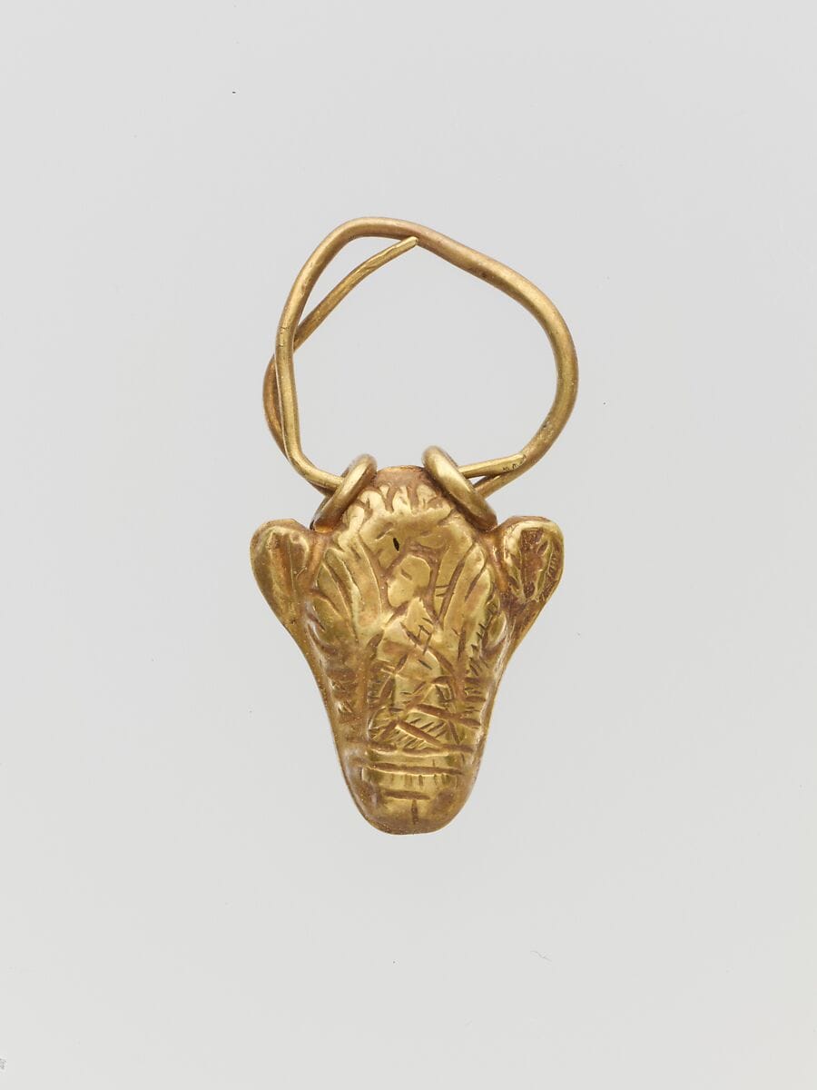 Gold pendant in the form of a bull's head, Late Bronze Age III Cypriot jewelry