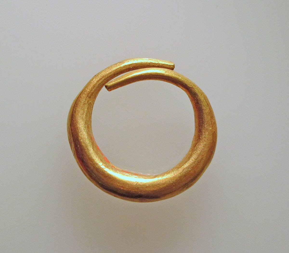 Earring of simple form, Bronze Age Cypriot jewelry