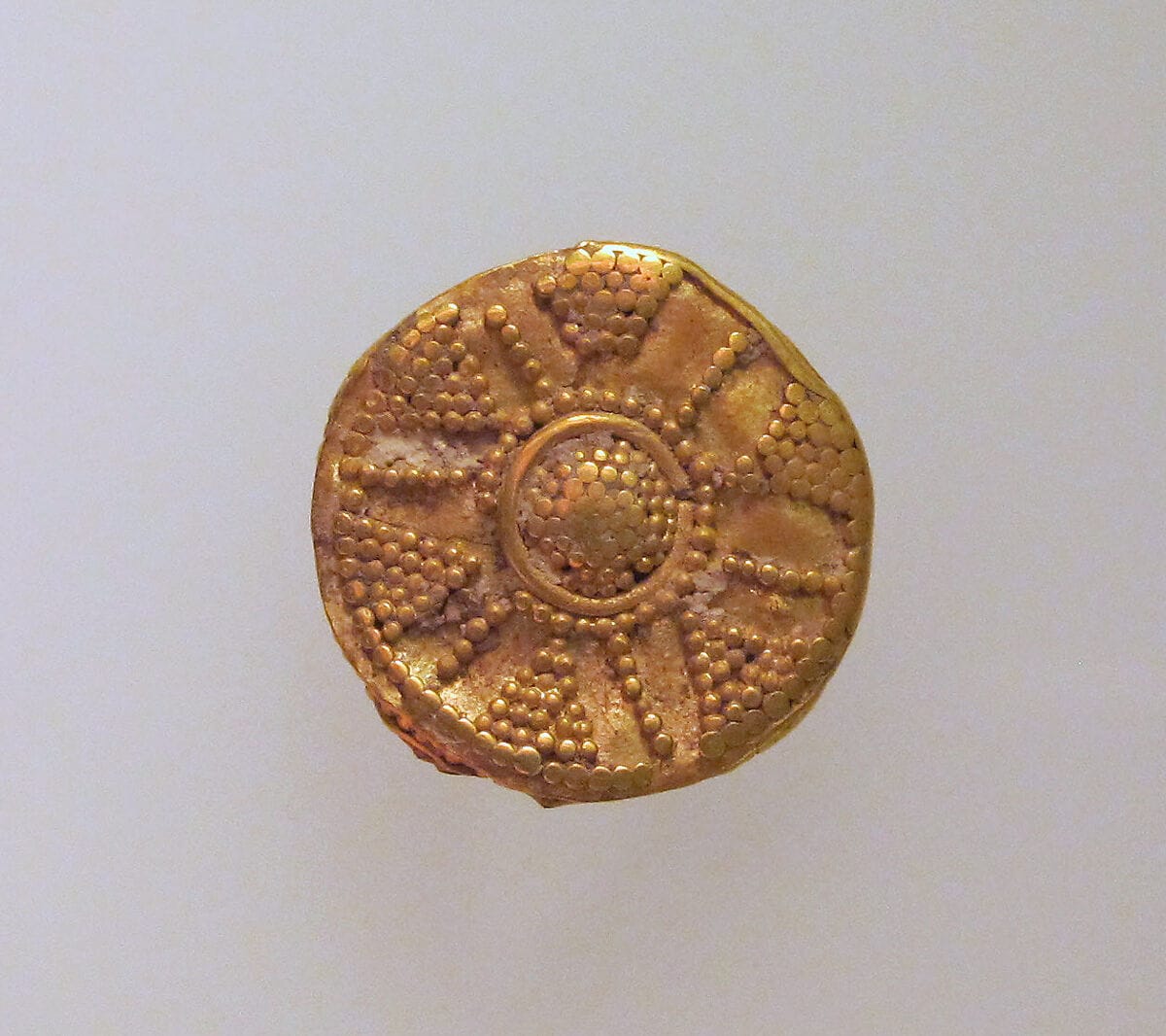 Pendant disk, Bronze Age Cypriot jewelry