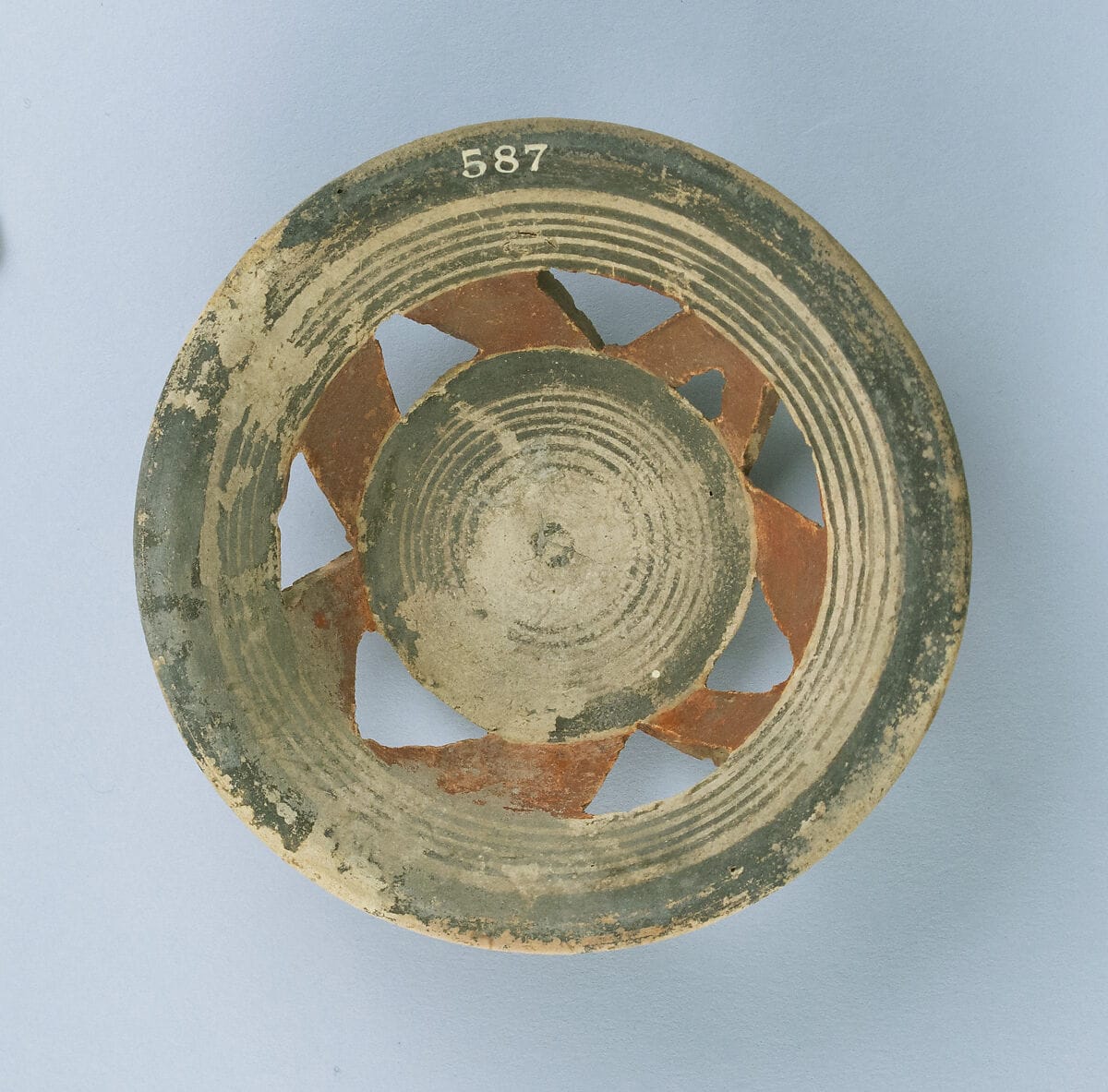 Bichrome Basket, Archaic I Cypriot